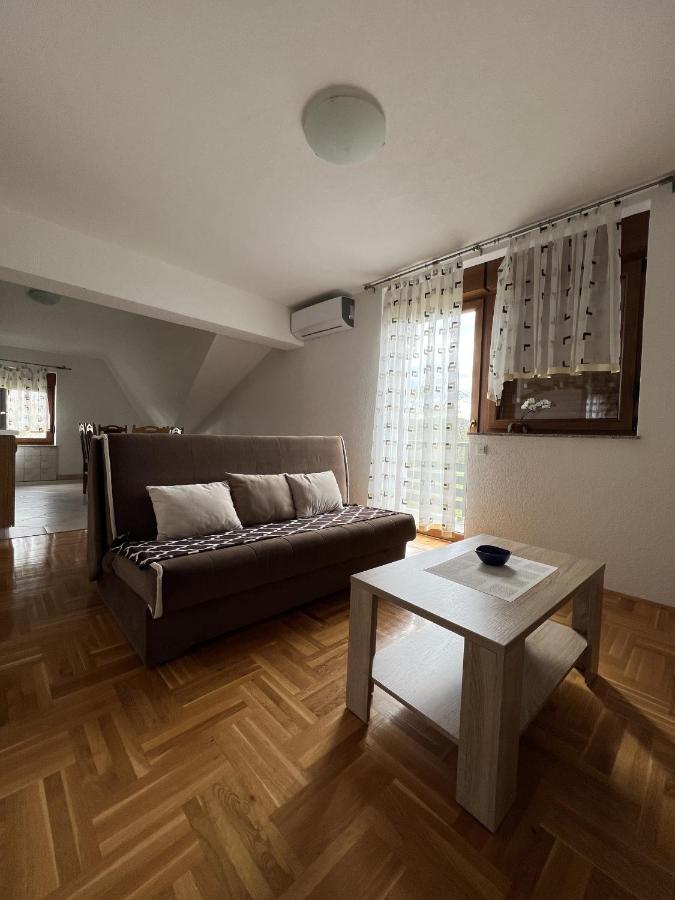 Green Apartment Plitvice Rakovica Bagian luar foto