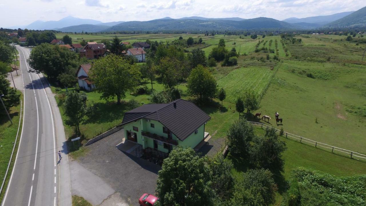 Green Apartment Plitvice Rakovica Bagian luar foto